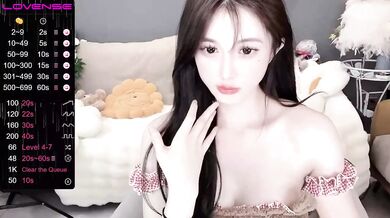 ♈ ♈ ♈ST专卖店【Higher_Shoes】绝世女神~世纪大潮吹~重磅推荐，粉丝们震惊了，看这骚逼总是激情♈[ (4)